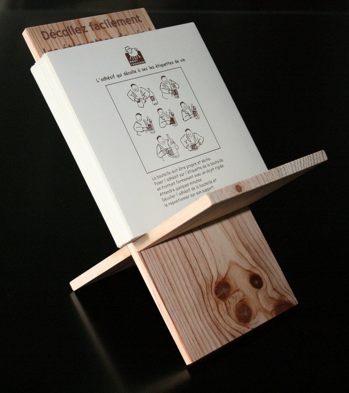 Présentoir bois contenant 20 x Pochettes de 10 étiquettes - DECOLLETIQUETTES